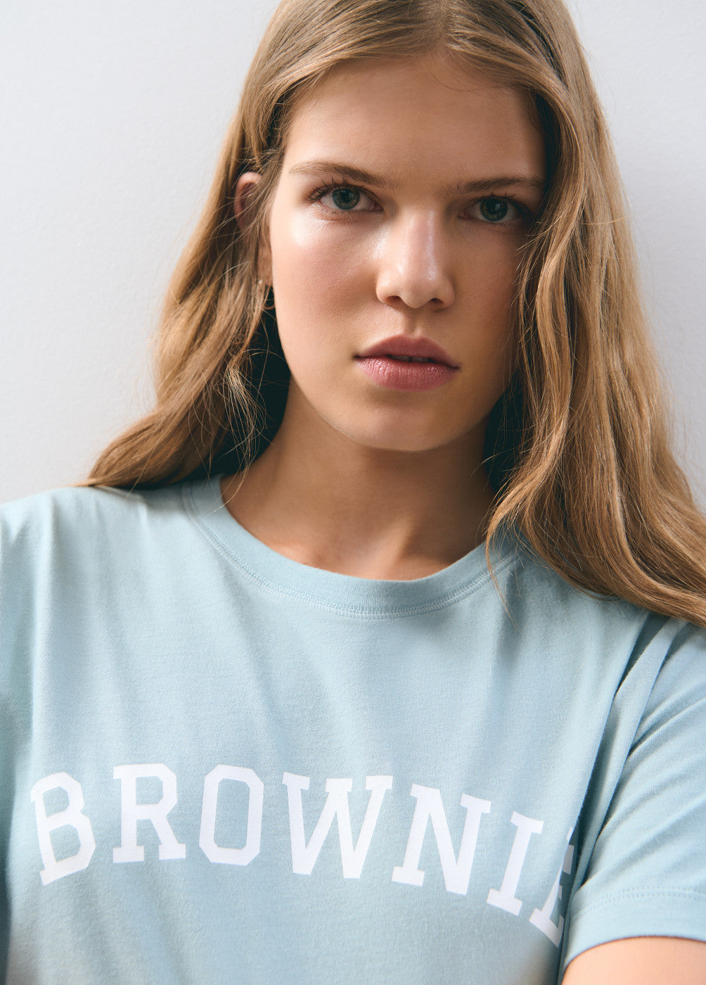 Camiseta lavada texto brownie