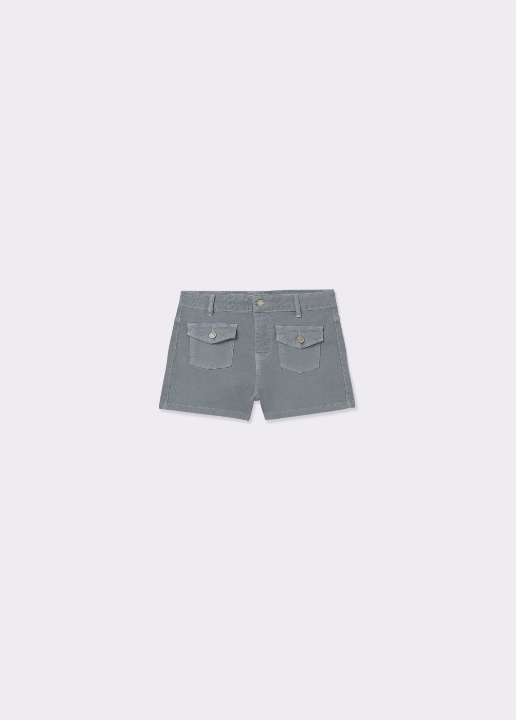 Short bolsillos frontales