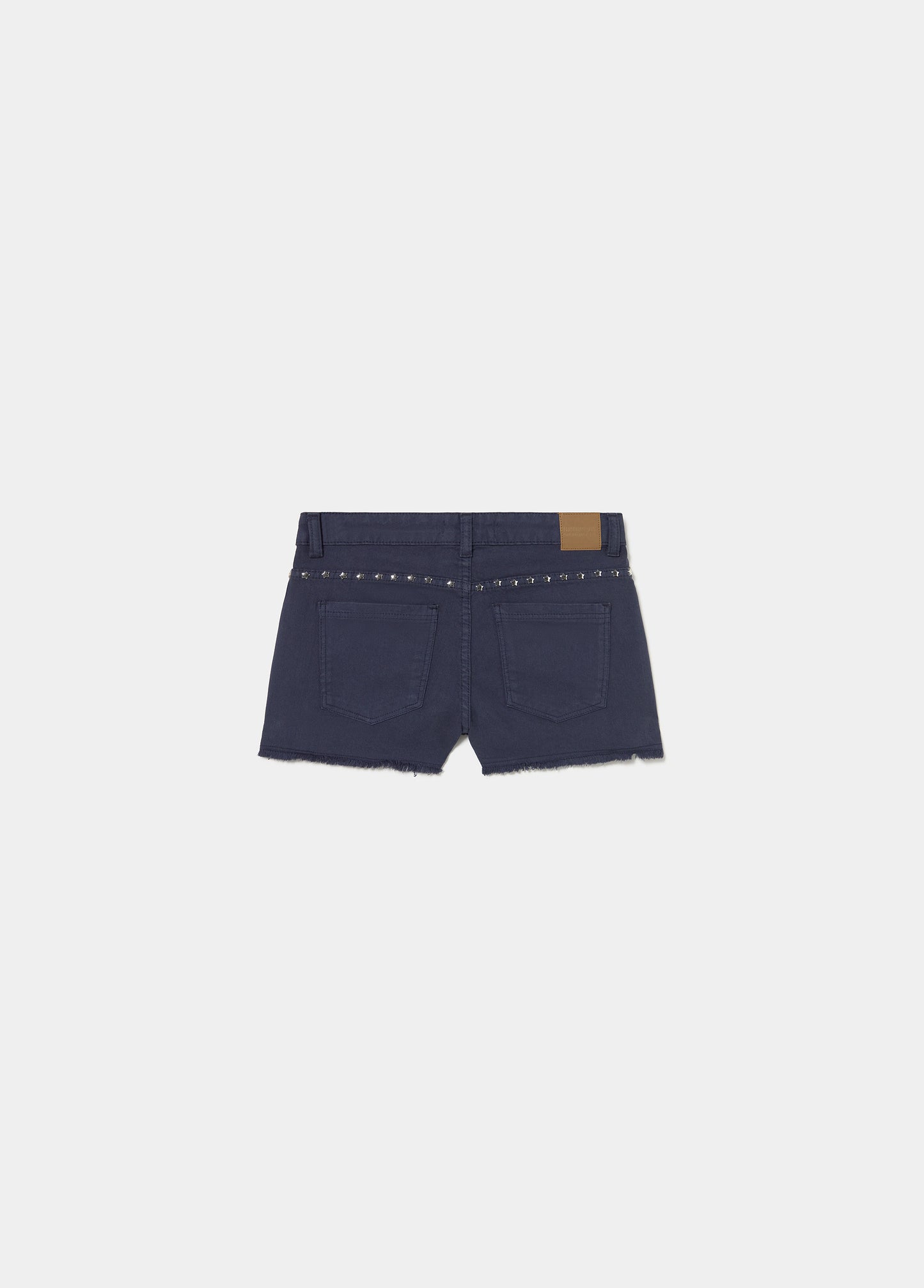 Short con tachas estrellas