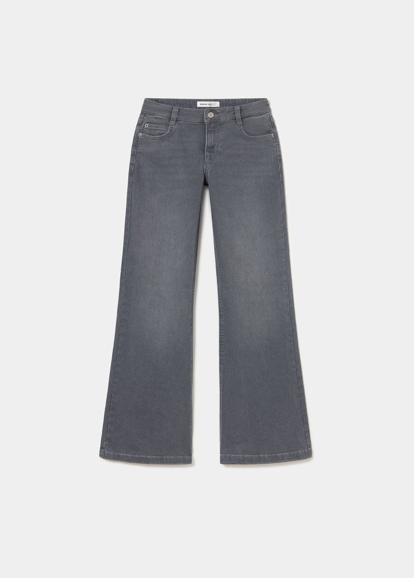 Jeans flare bolsillos traseros
