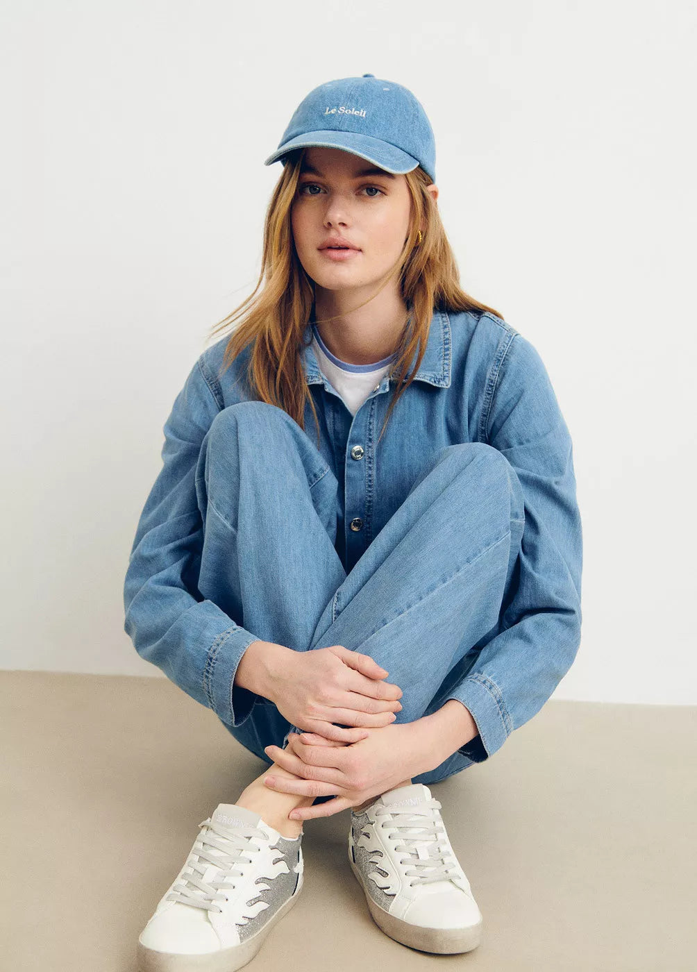 Gorra denim bordada