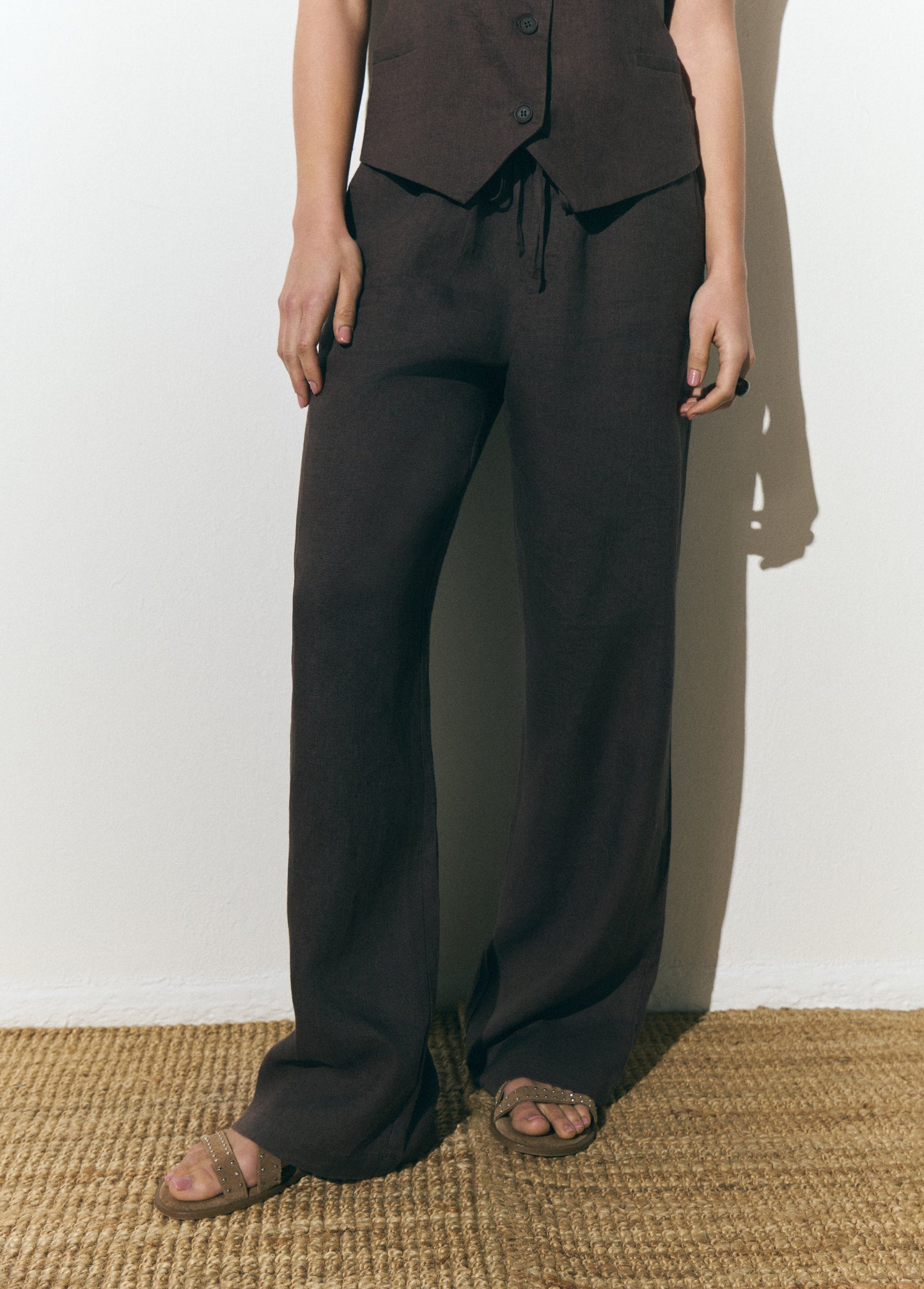 Pantalón cintura detalle lino