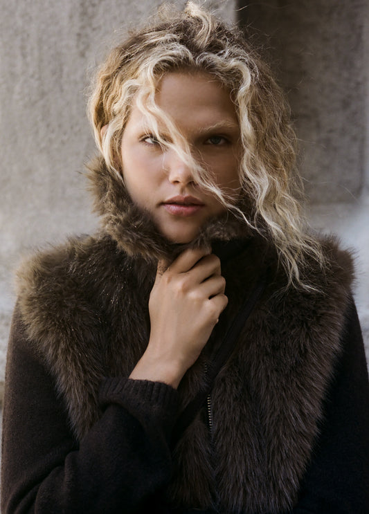 Chaleco efecto pelo con cremallera