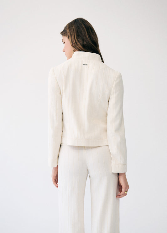 Chaqueta tejido textura y vivos