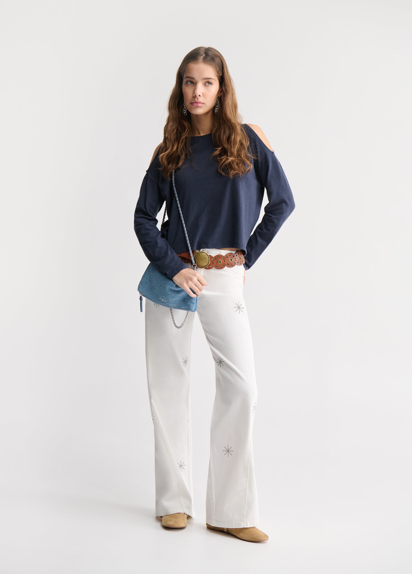 Pantalón estrellas tachas
