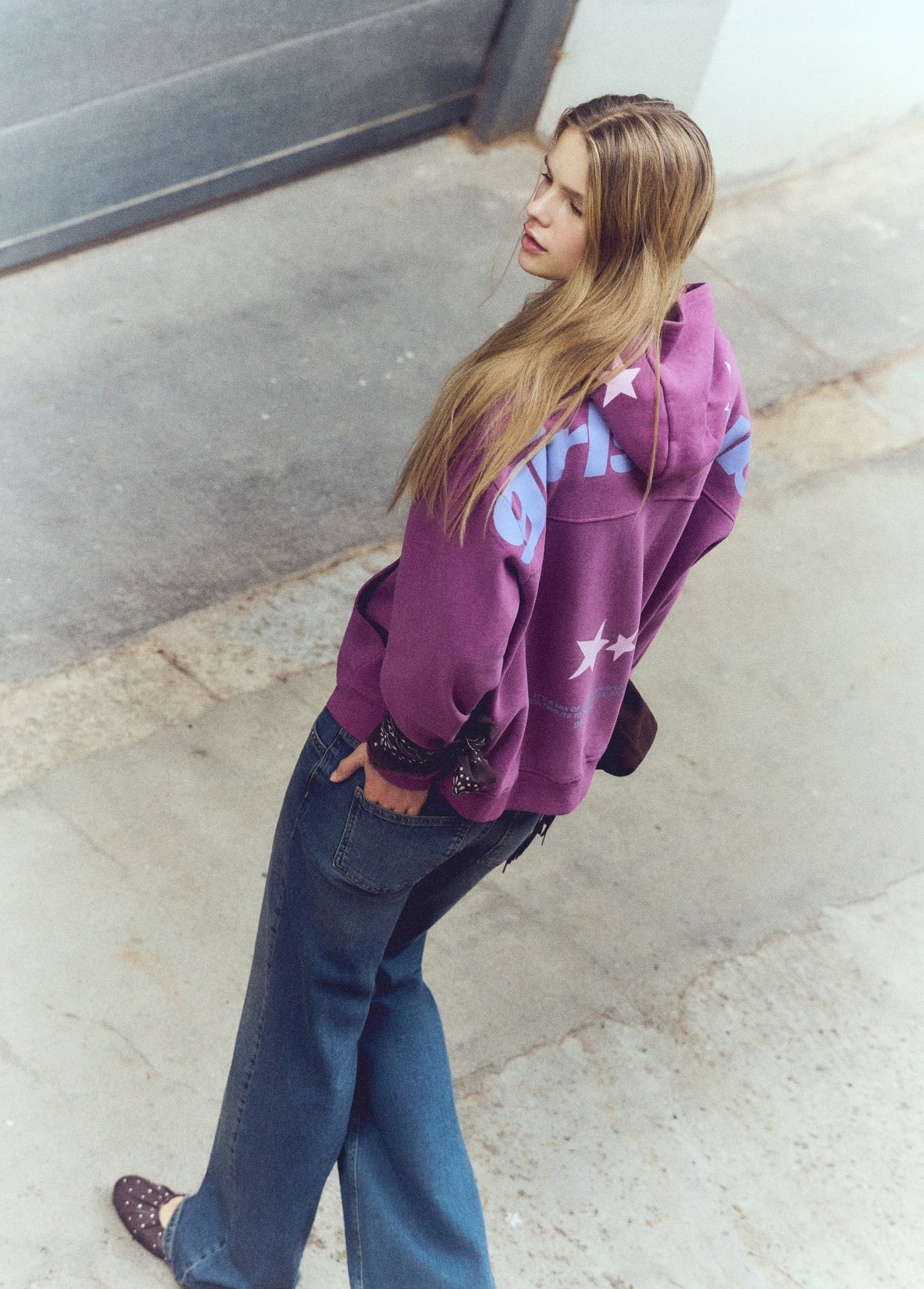 Sudadera capucha print estrellas