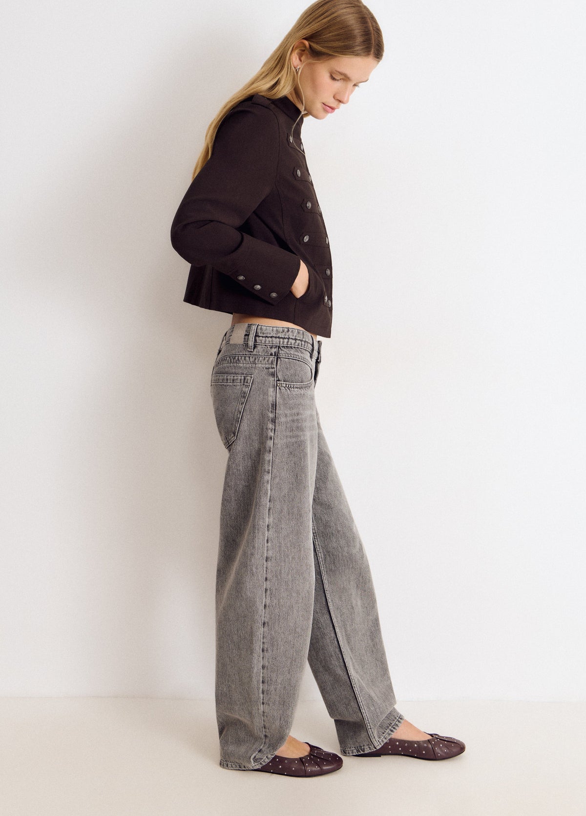 Jeans barrel tiro medio