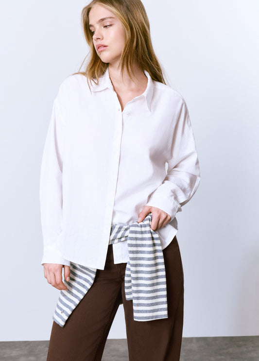 Camisa básica lisa