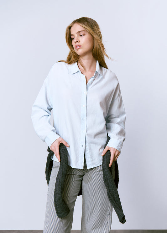 Camisa básica lisa