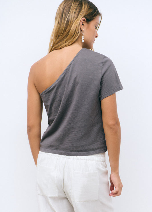 Camiseta asimétrica bordada