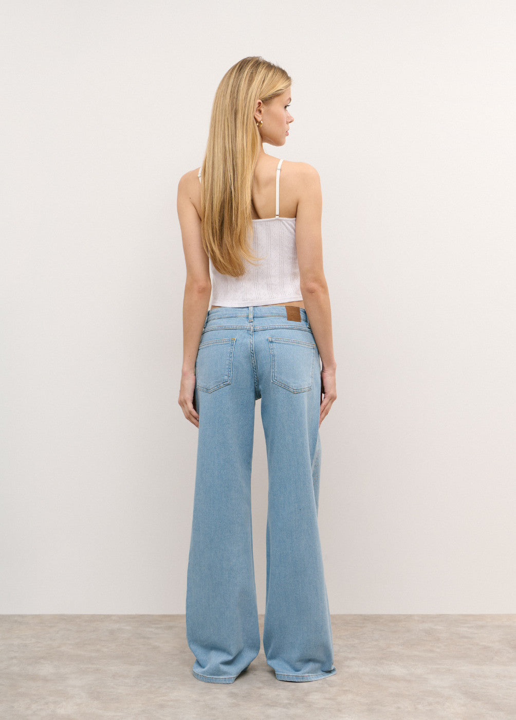 Jeans tachas rectos