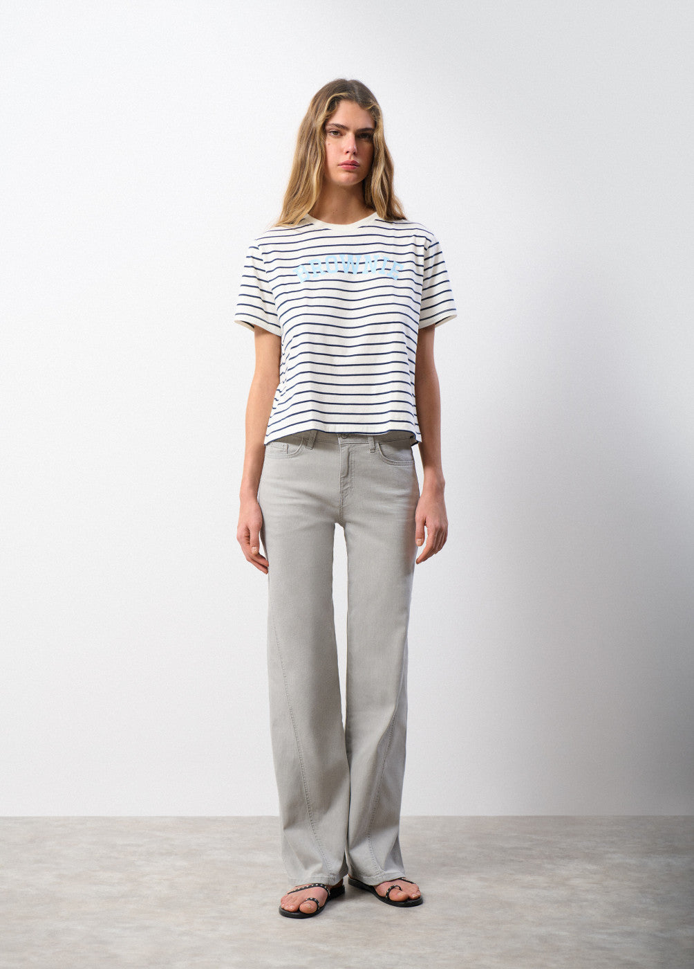 Pantalón corte lateral