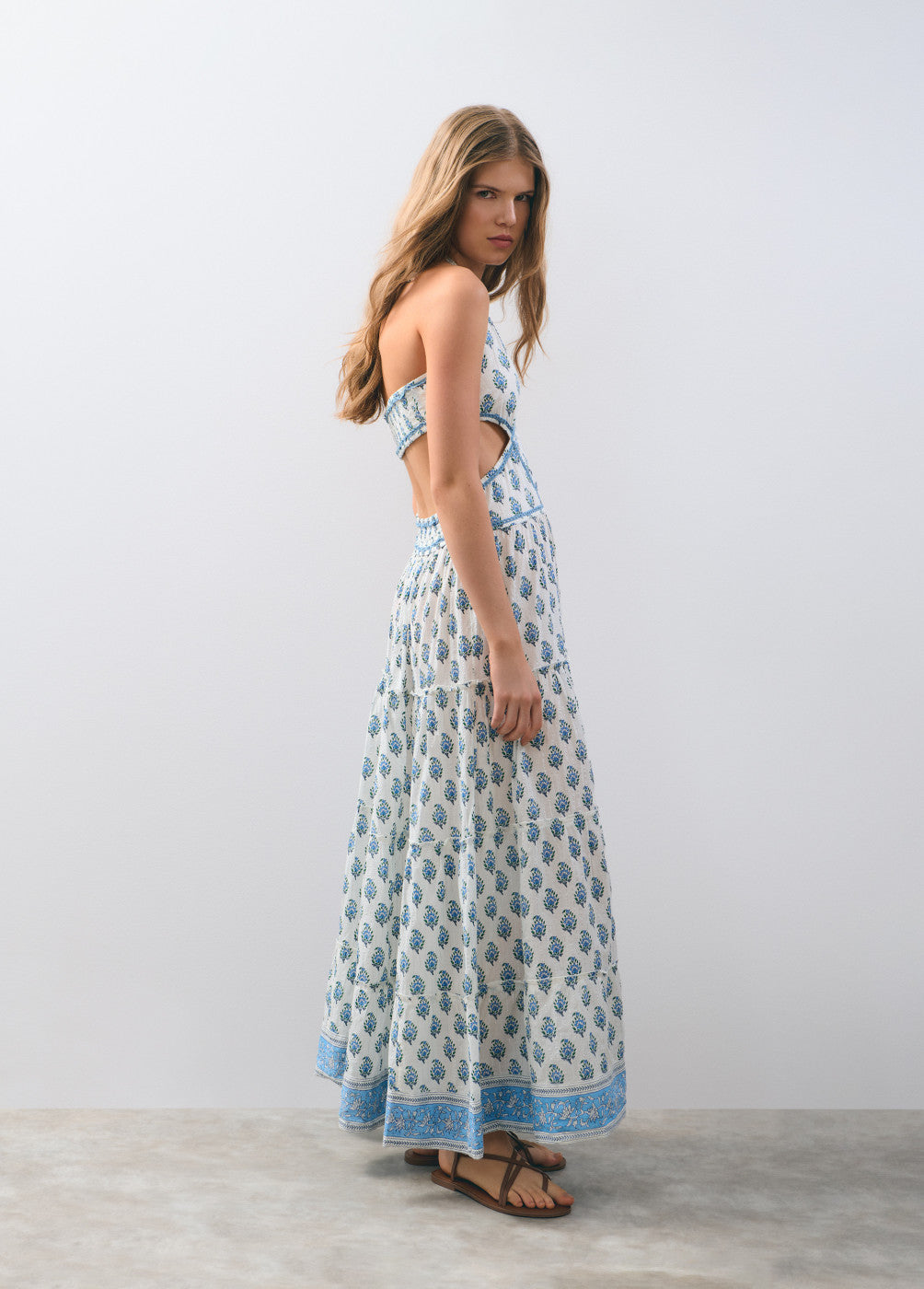 Vestido largo cut out block print