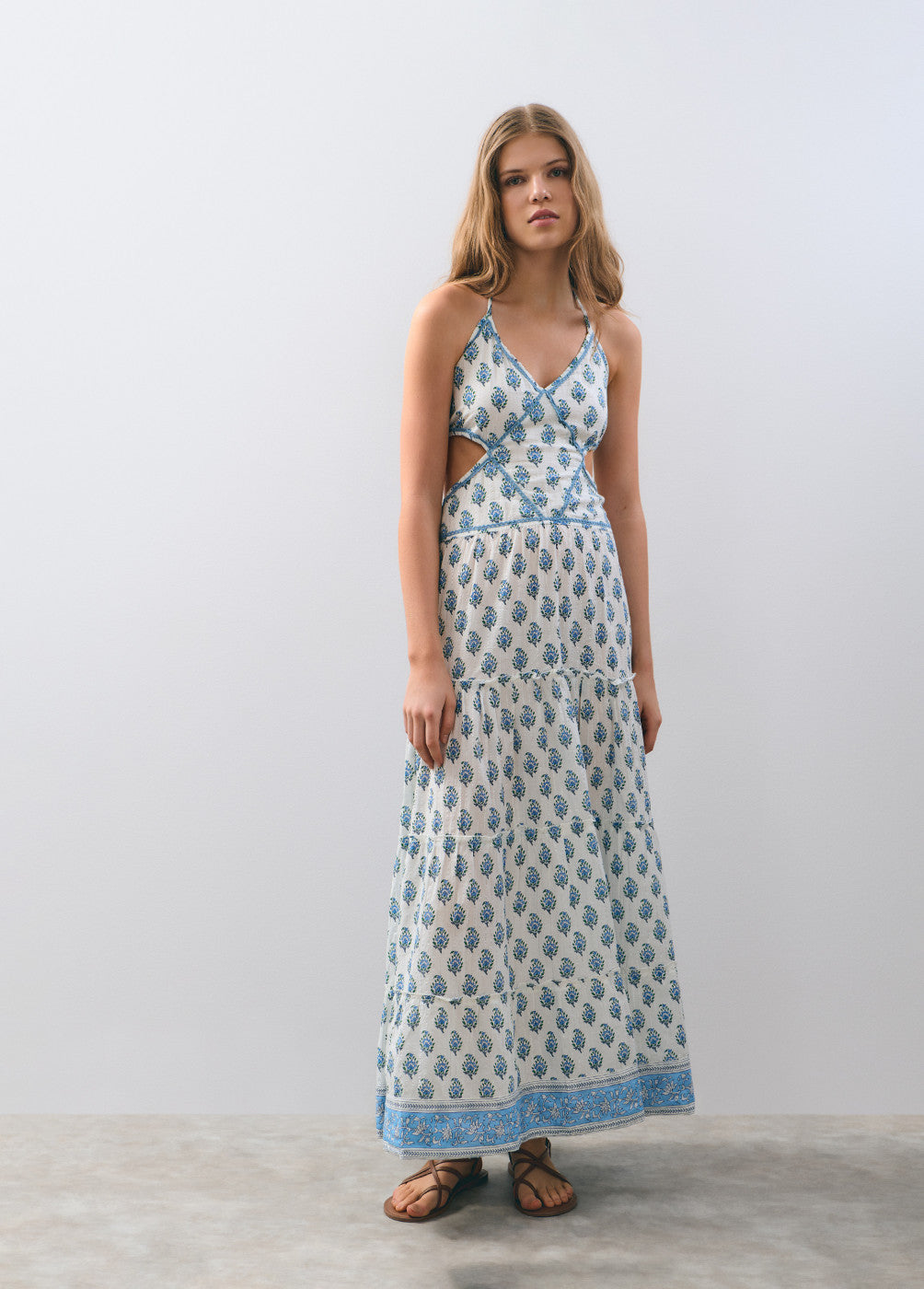 Vestido largo cut out block print