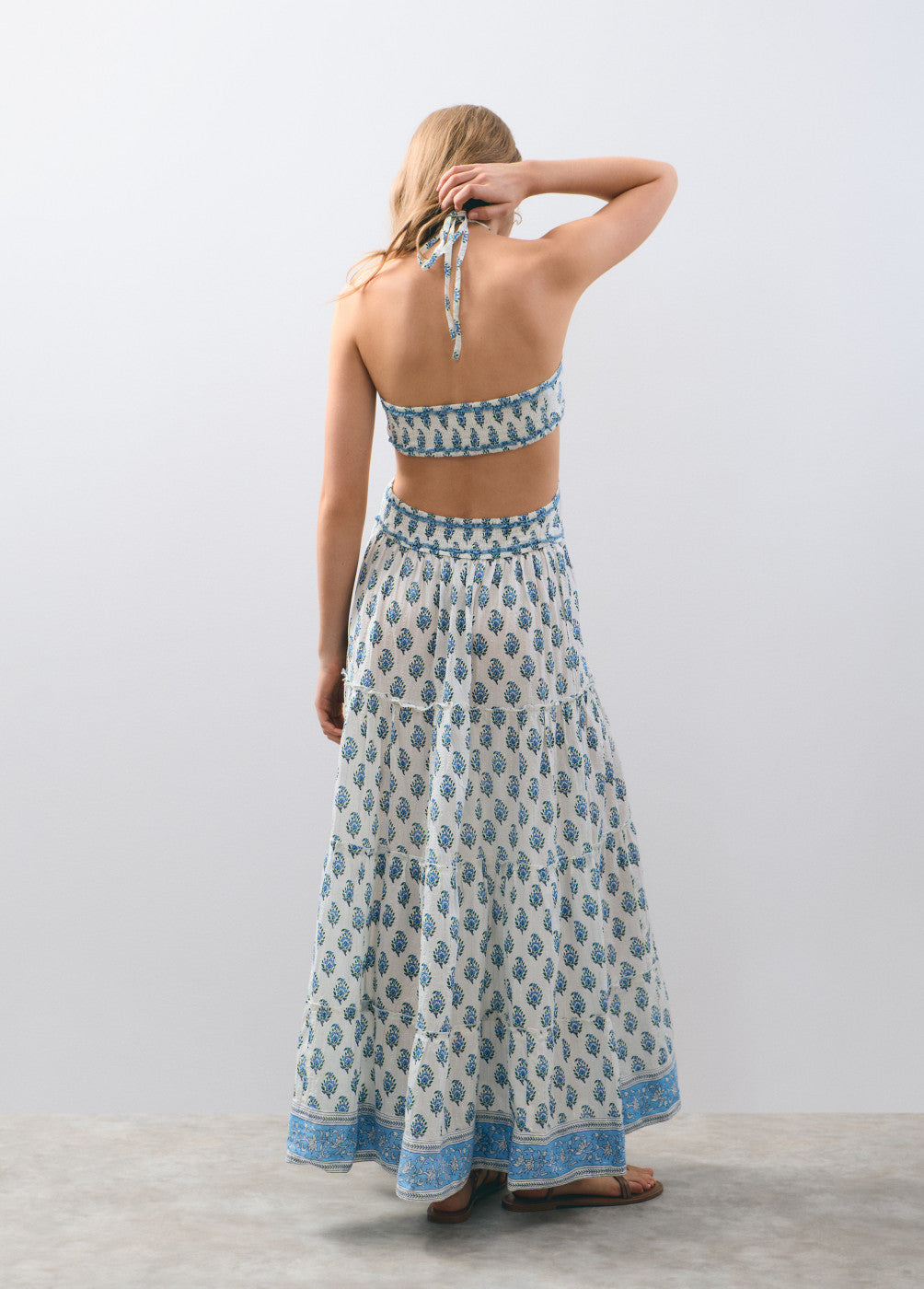 Vestido largo cut out block print