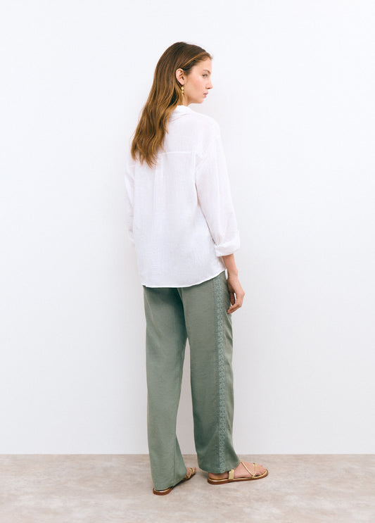 Pantalón bordados