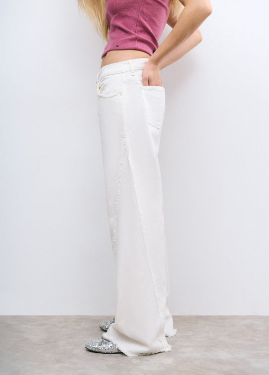 Pantalón desfleco lateral