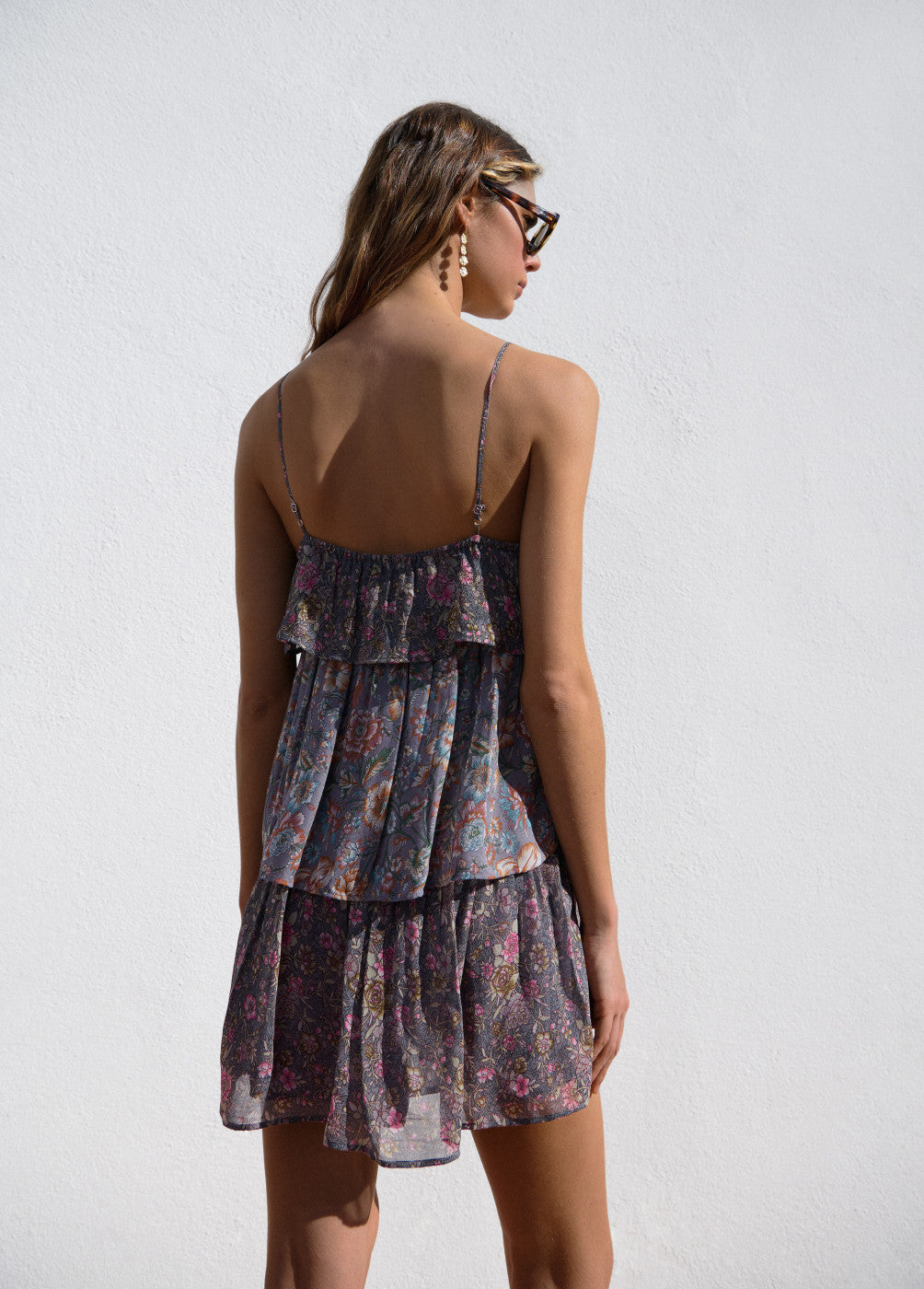 Vestido capas flores