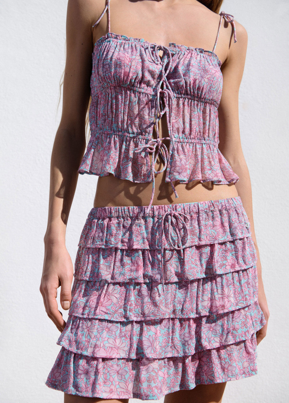 Falda multivolantes flores