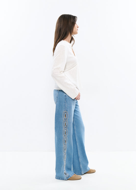 Pantalón recto bordados laterales