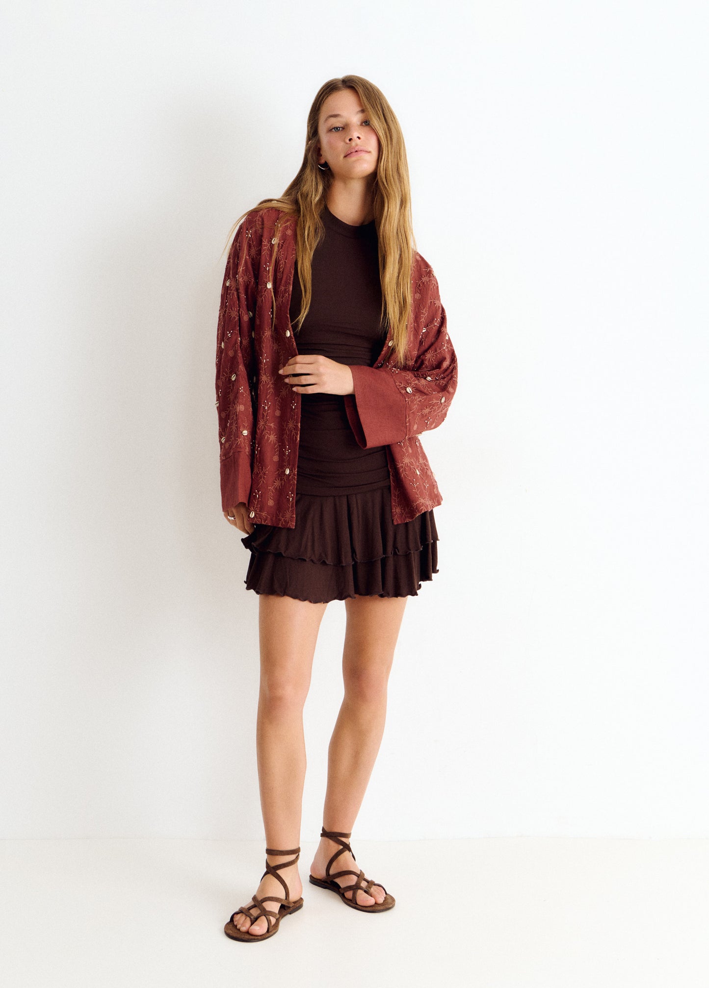 Chaqueta kaftan bordados pedrería
