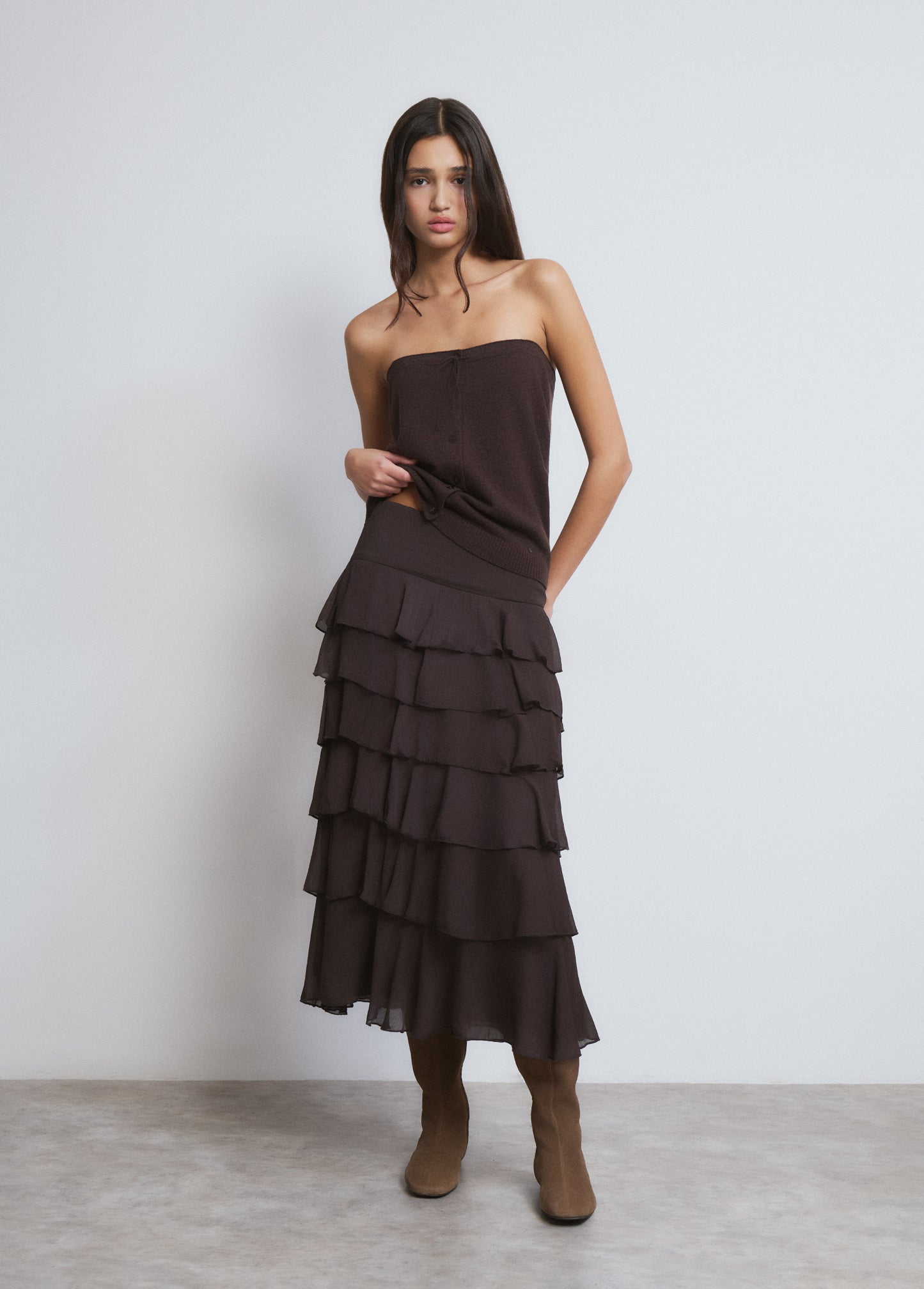 Falda midi volantes