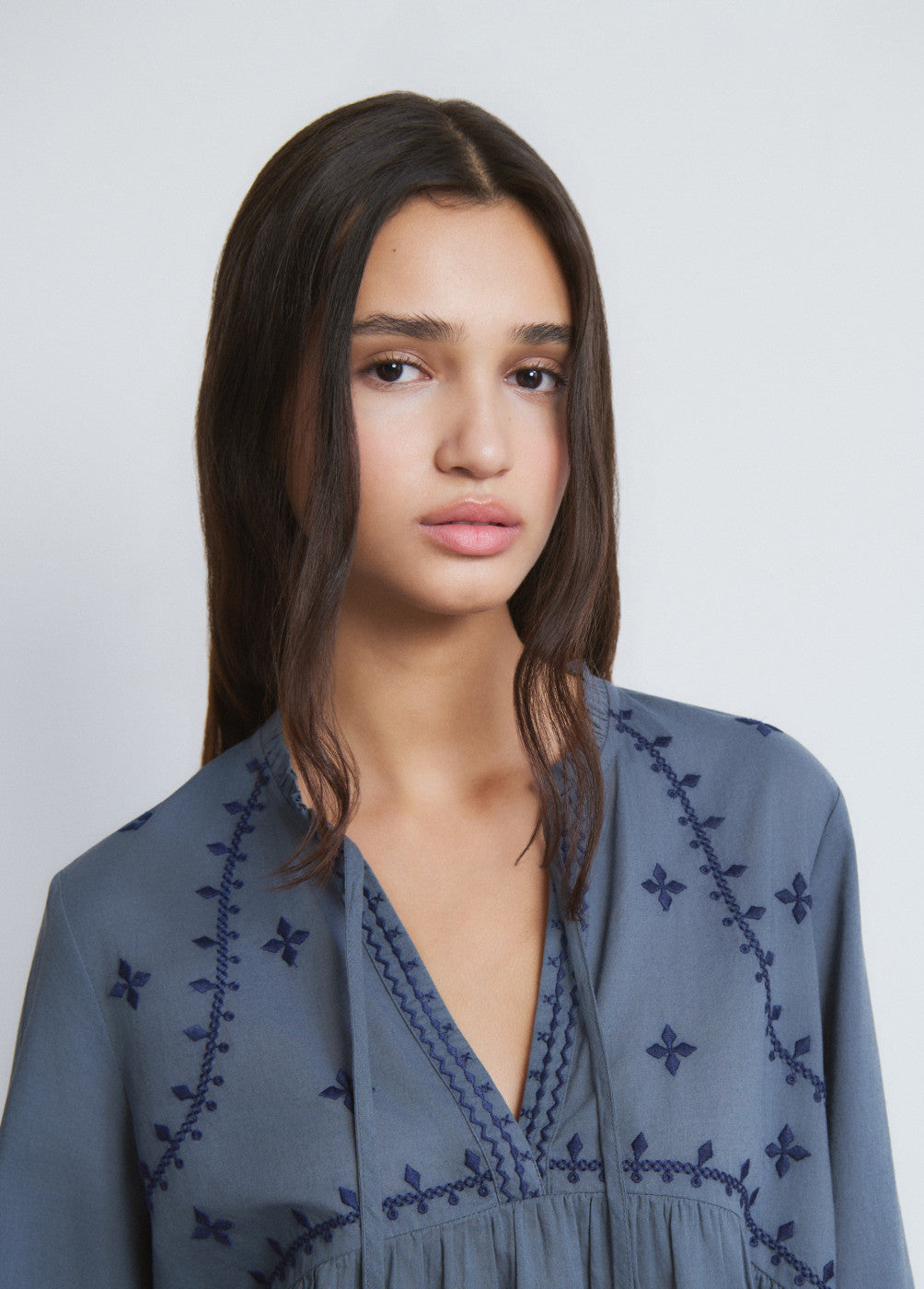 Blusa ml detalle bordados