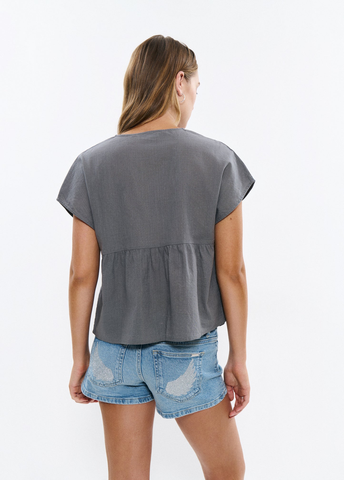 Blusa bordados escote