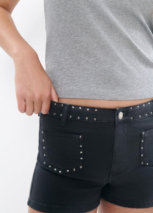 Short tachas decorativas