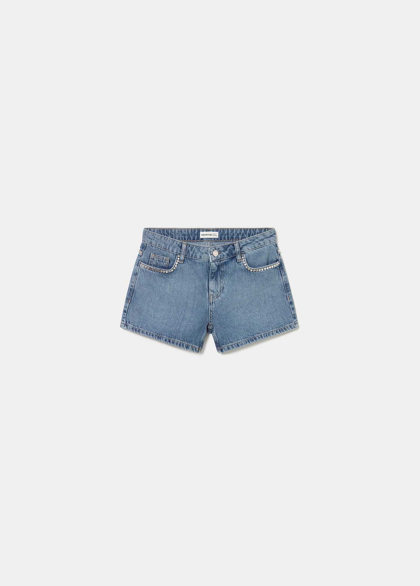 Short con tachas