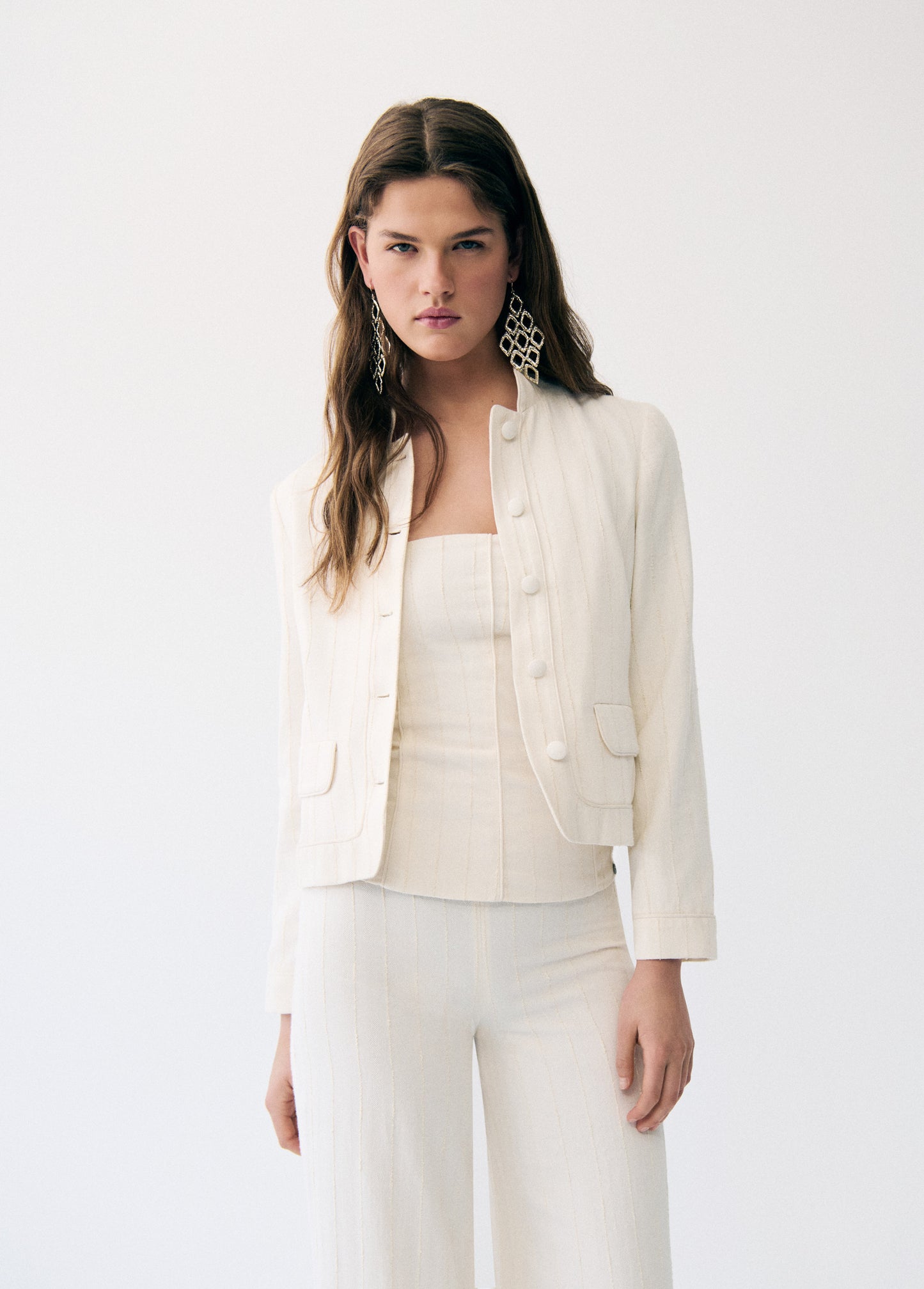 Chaqueta tejido textura y vivos