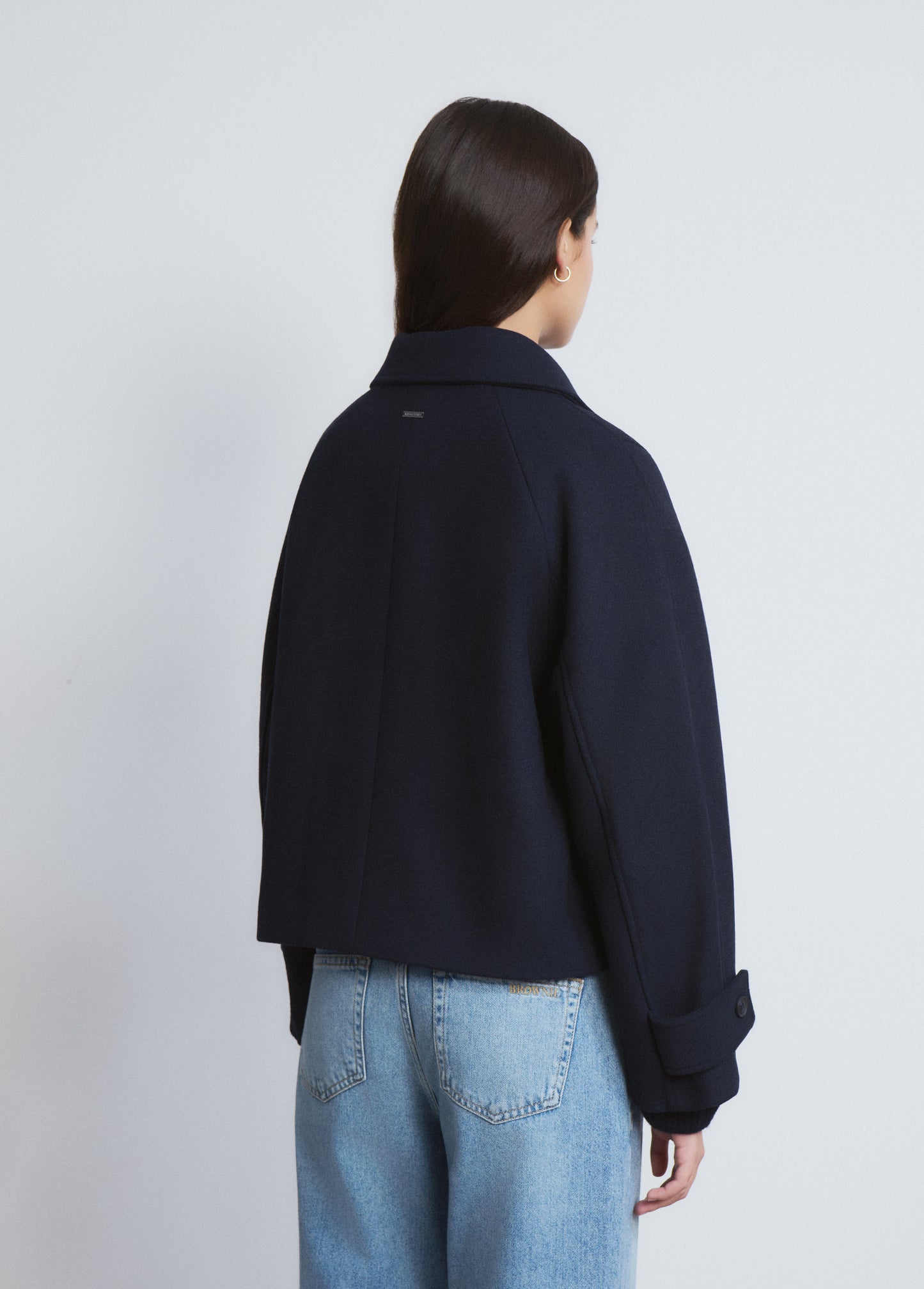 Abrigo corto alamares