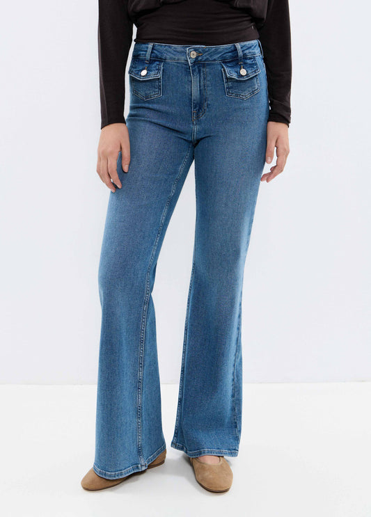 Jeans campana bolsillos frontales azul medio