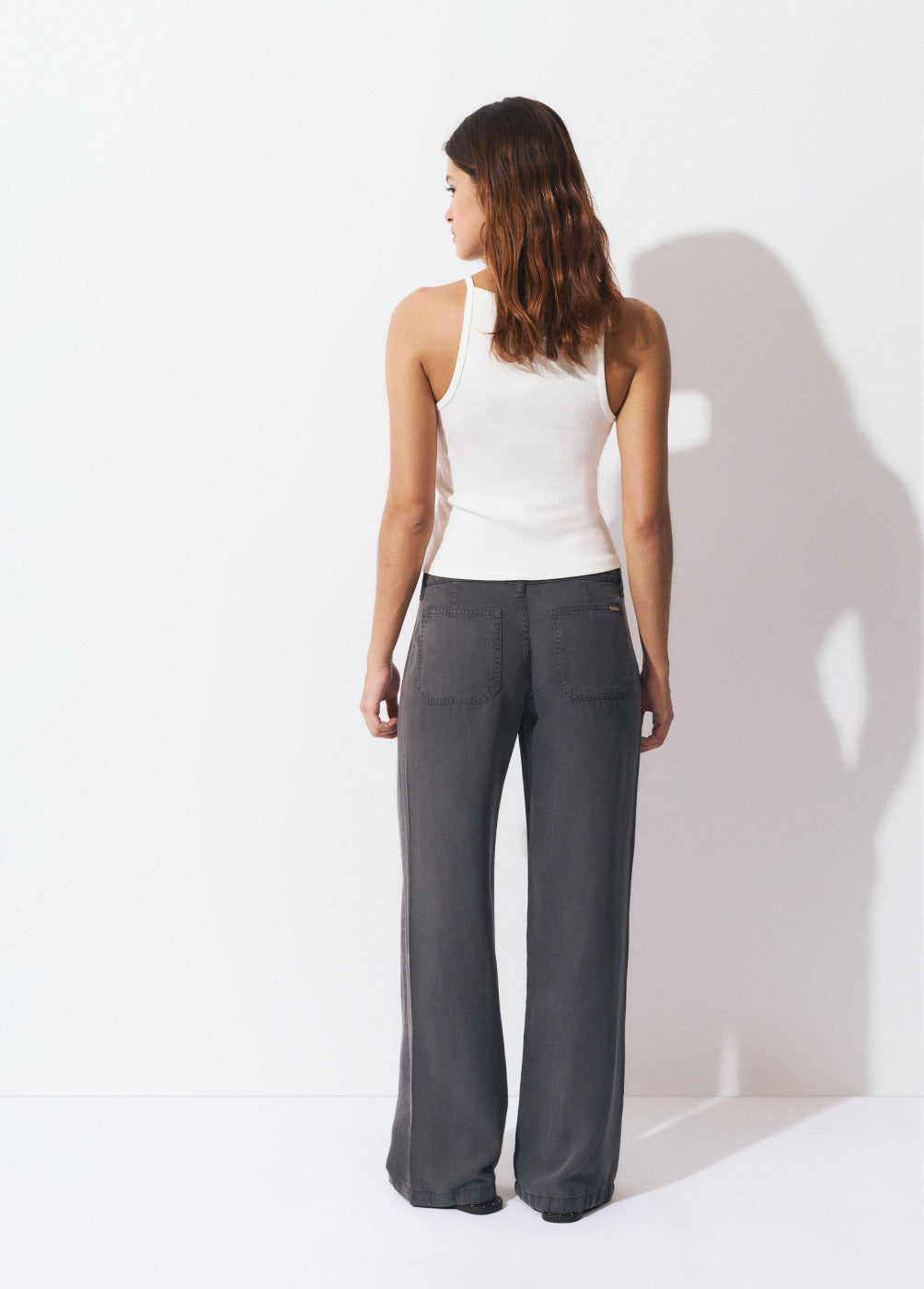 Pantalon bolsillo parche fluido