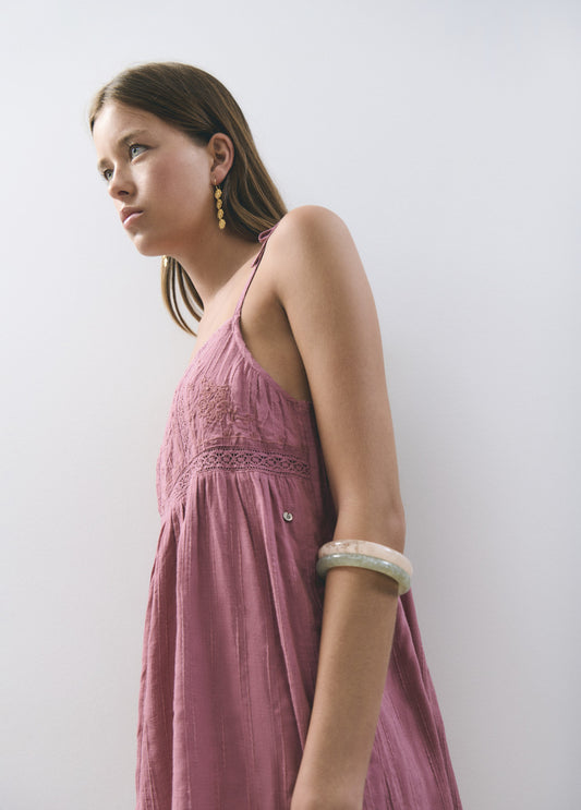 Vestido corto bordados