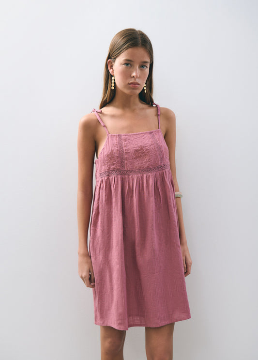 Vestido corto bordados