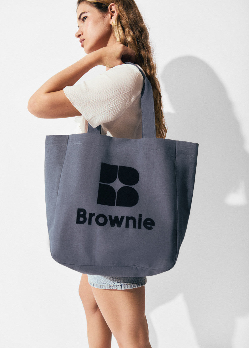 Shopper logo brownie