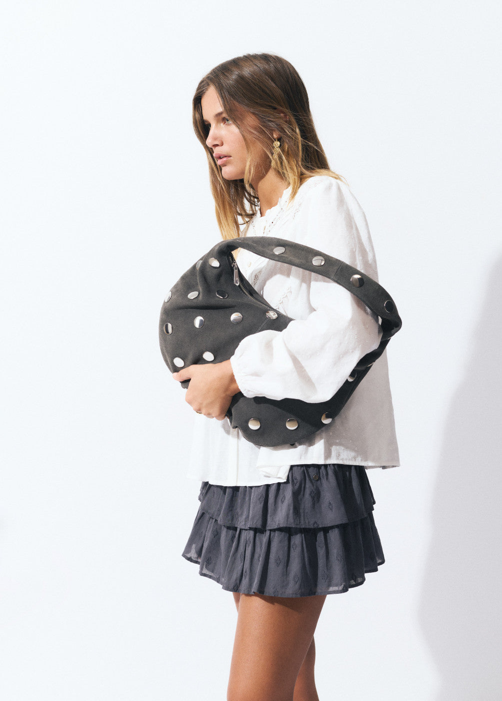 Bolso tachas grande