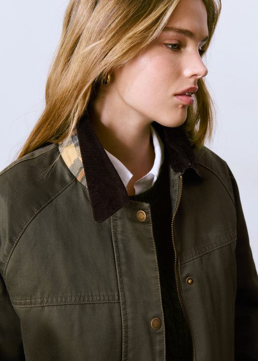 Chaqueta encerada con chaleco borrego