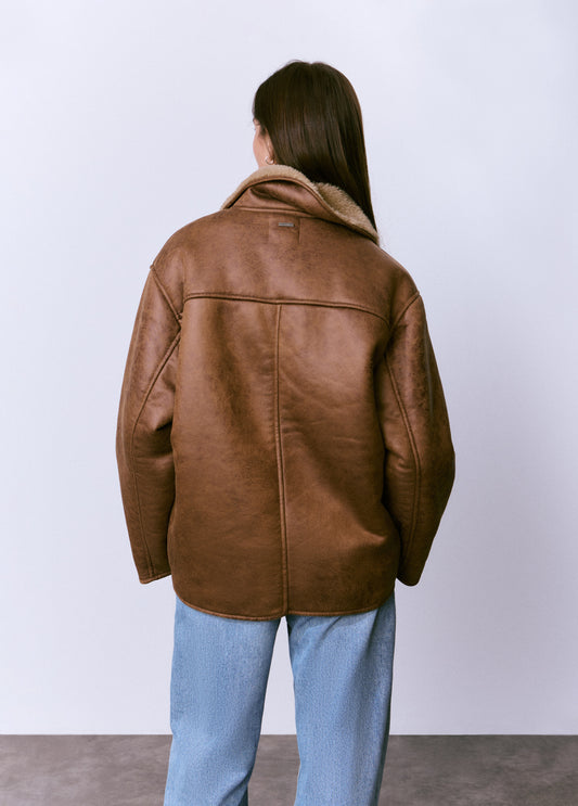 Abrigo doble faz efecto piel