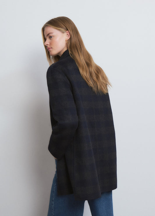 Abrigo largo medio cuadros