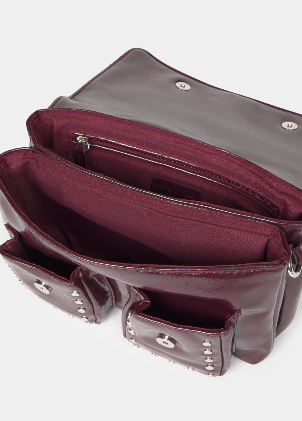 Bolso hombro tachas