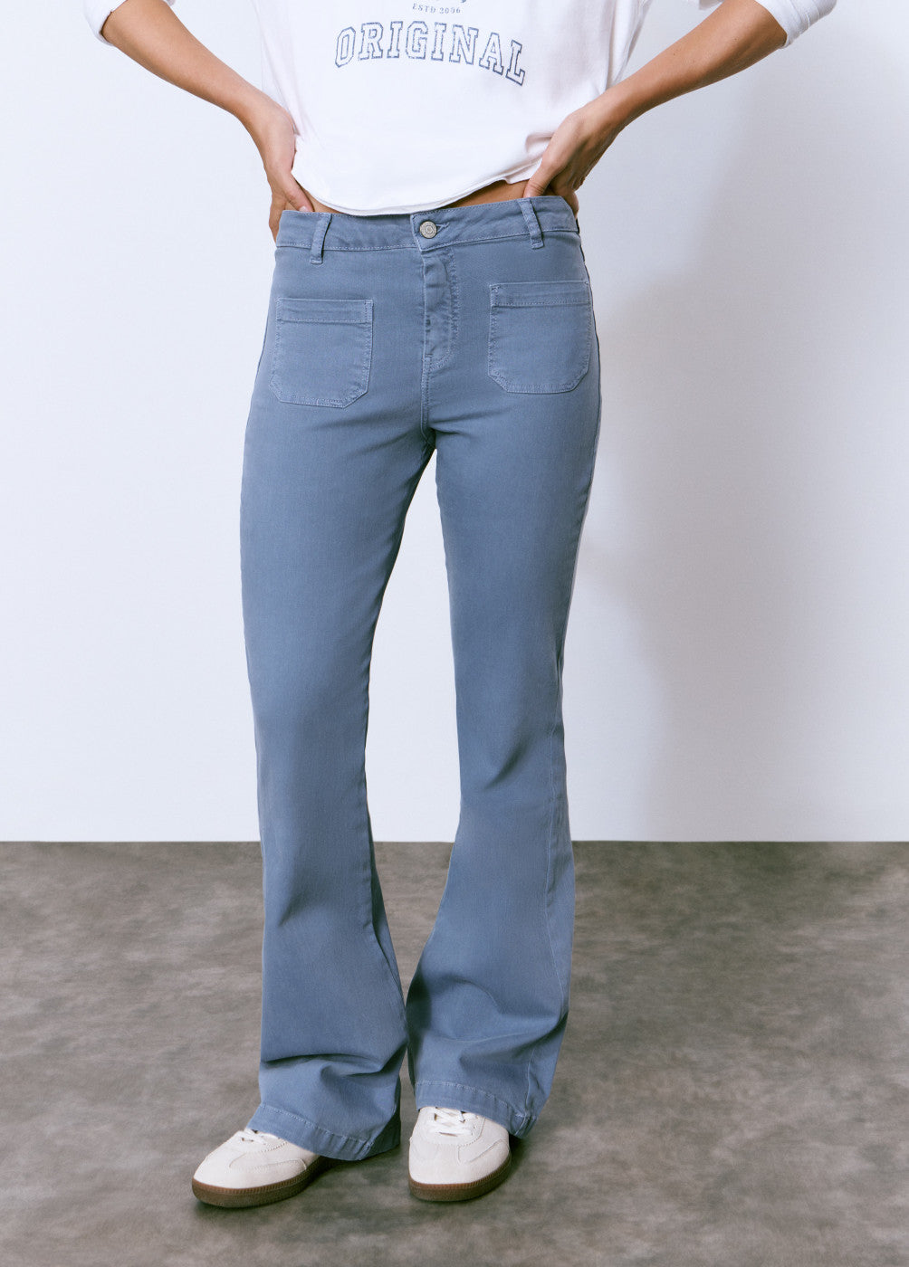 Pantalón campana estrella