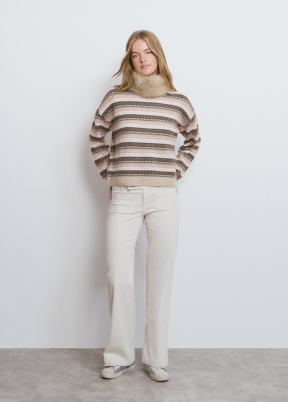 Cuello pequeño pelo