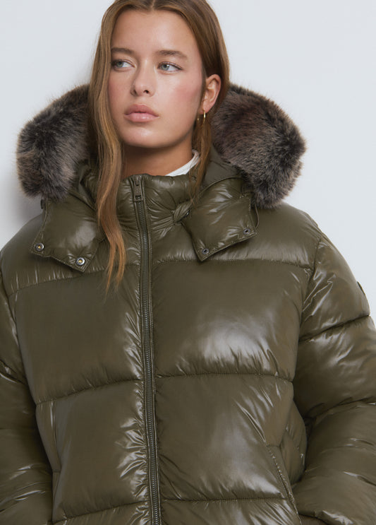 Abrigo acolchado vinilado