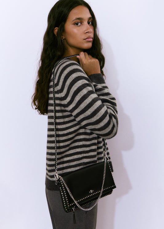 Bolso solapa tachitas