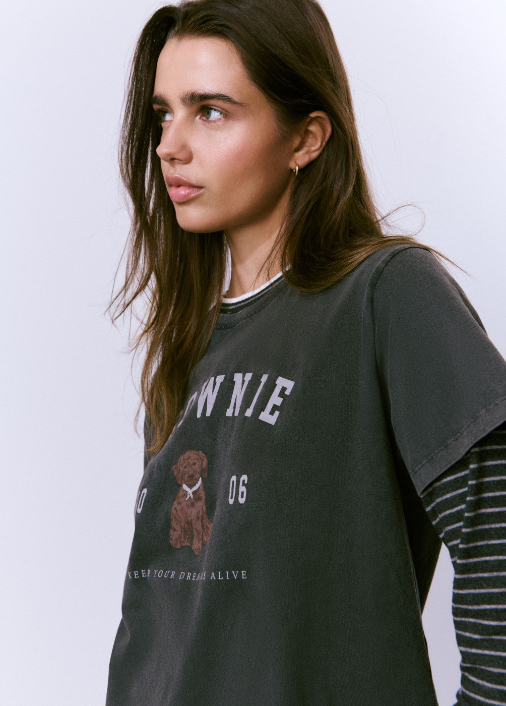 Camiseta tinte en prenda print perrito