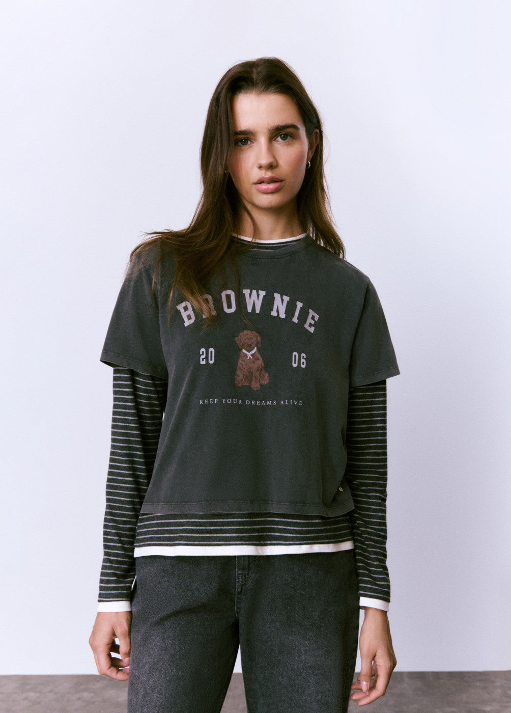 Camiseta tinte en prenda print perrito