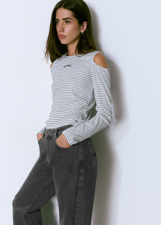 Camiseta raya tejida cut-out hombro