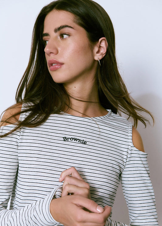 Camiseta raya tejida cut-out hombro